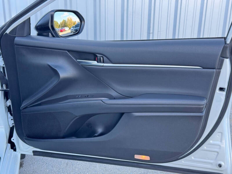 2023 Toyota Camry Hybrid XSE