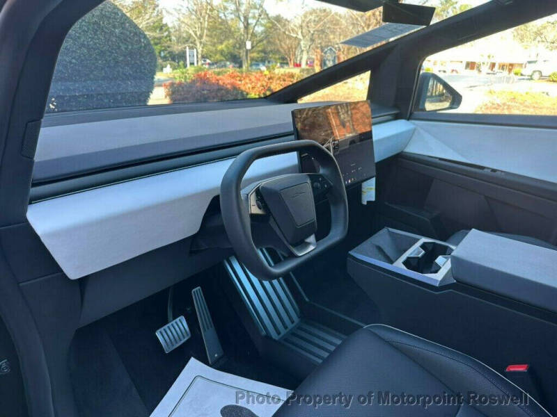 2024 Tesla Cybertruck