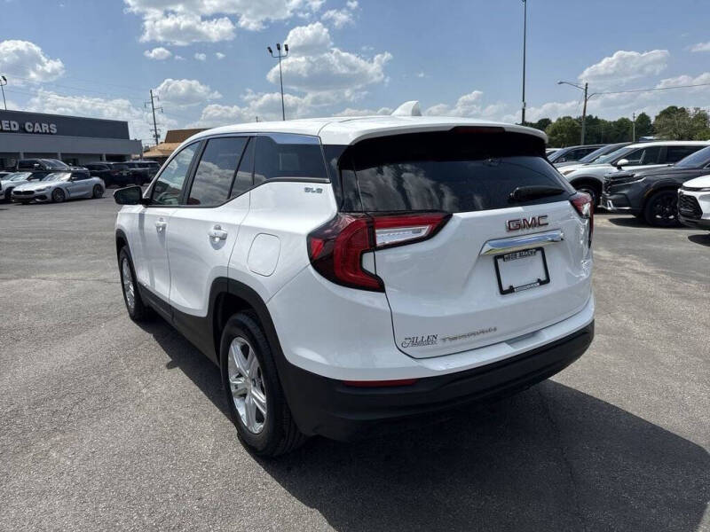 2024 GMC Terrain SLE