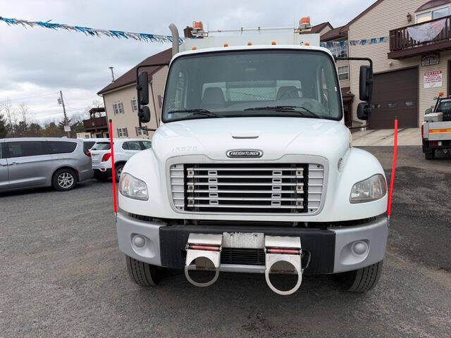2011 Freightliner M2 106