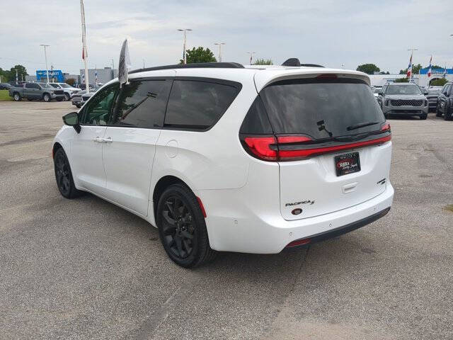 2024 Chrysler Pacifica Limited