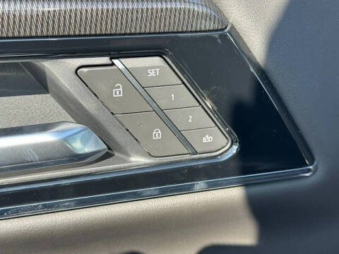 2025 GMC Yukon XL Elevation