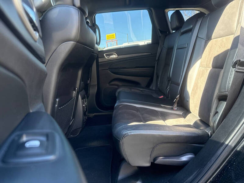 2020 Jeep Grand Cherokee Laredo