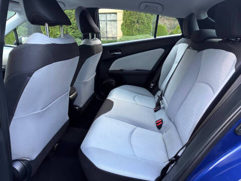 2016 Toyota Prius Two