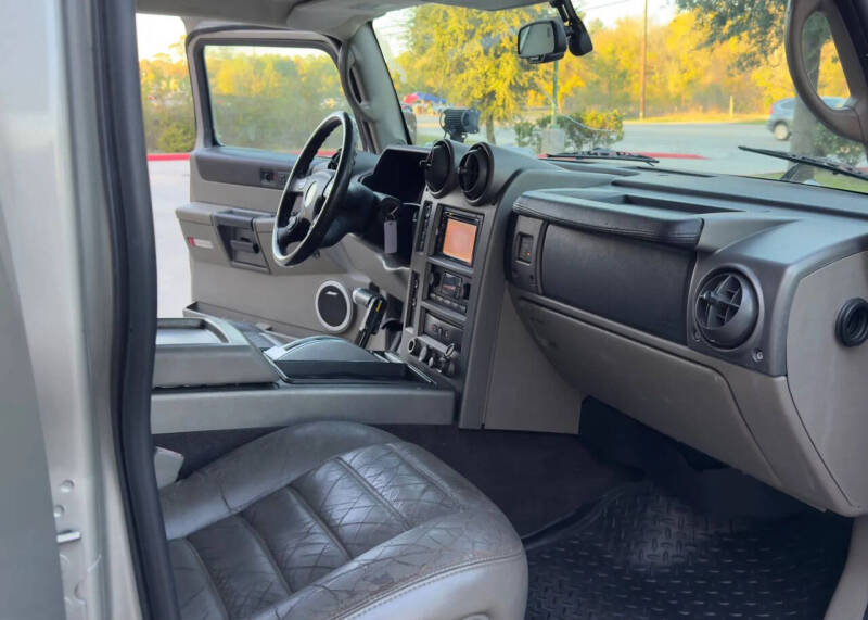 2004 HUMMER H2