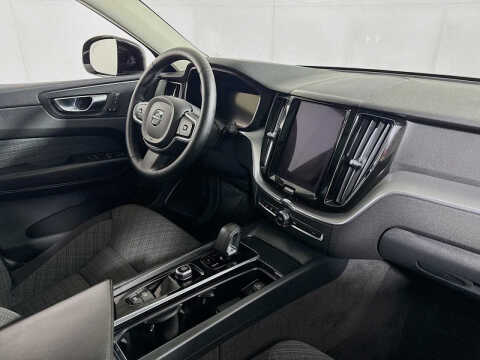 2023 Volvo XC60 B5 Core