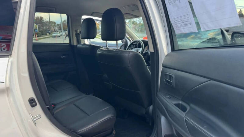 2016 Mitsubishi Outlander