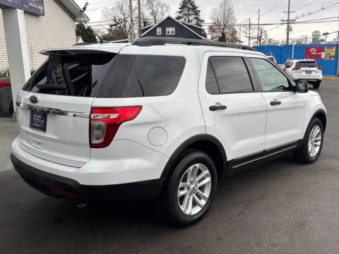 2015 Ford Explorer