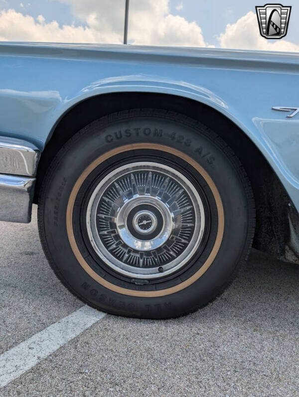 1964 Ford Thunderbird