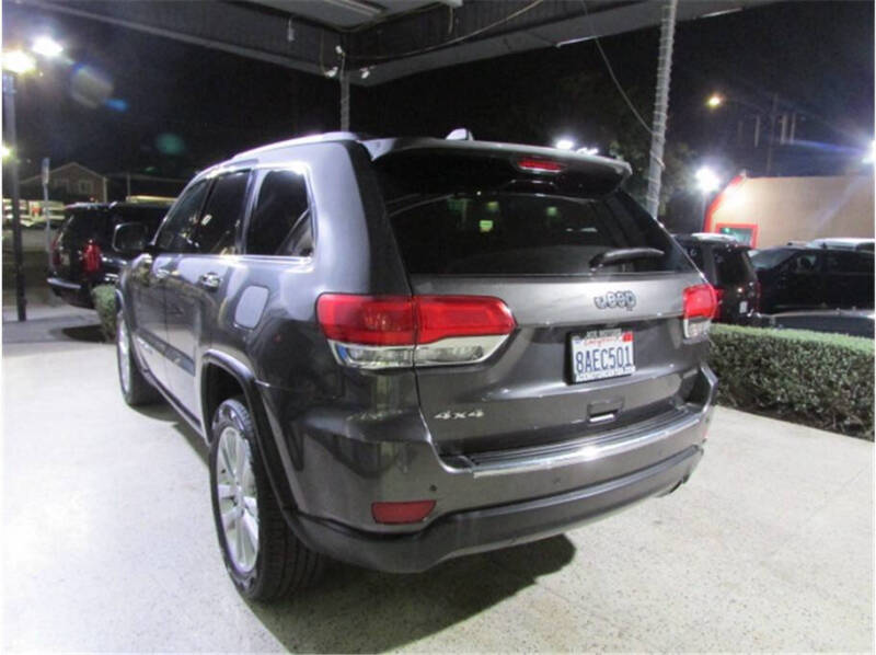 2017 Jeep Grand Cherokee