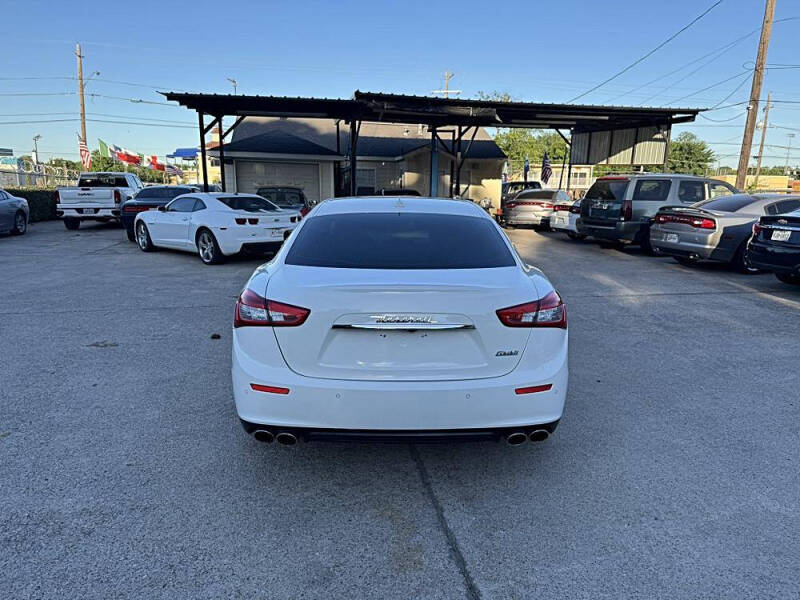 2016 Maserati Ghibli