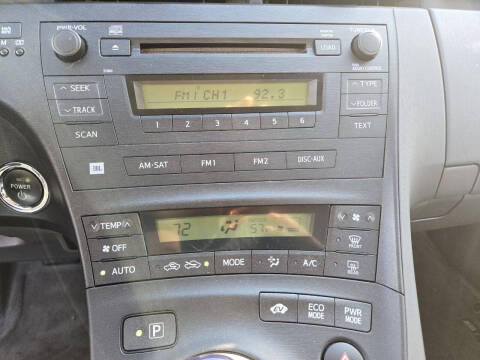 2010 Toyota Prius III