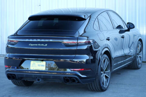 2021 Porsche Cayenne Turbo S E-Hybrid Coupe