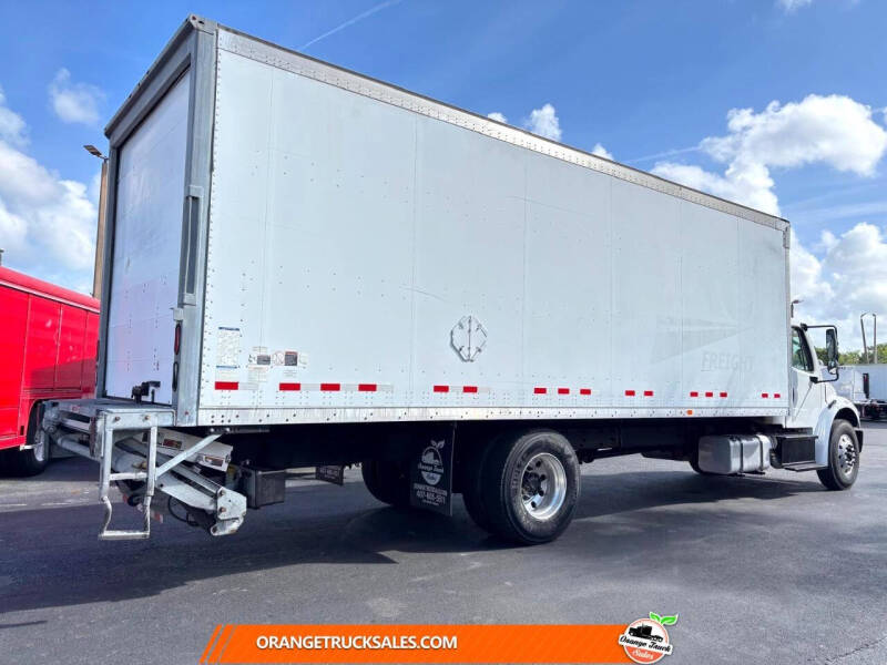 2017 Freightliner M2 106