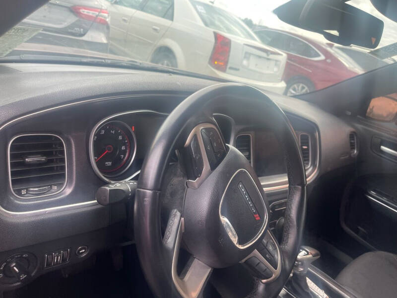 2017 Dodge Charger SXT