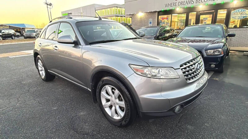2005 Infiniti FX35