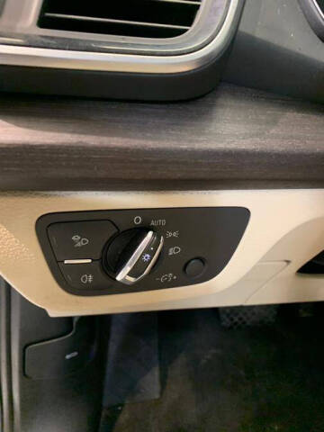 2023 Audi Q5 quattro Premium 40 TFSI