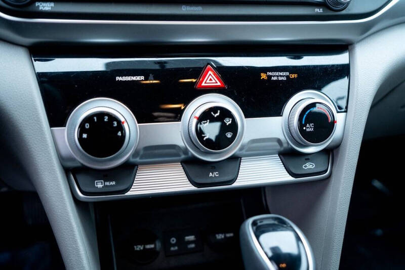 2019 Hyundai Elantra