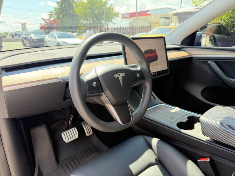 2024 Tesla Model Y Long Range