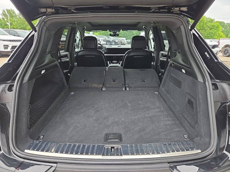 2024 Porsche Cayenne