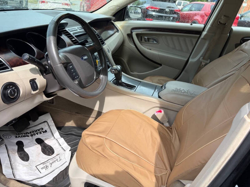 2012 Ford Taurus Limited