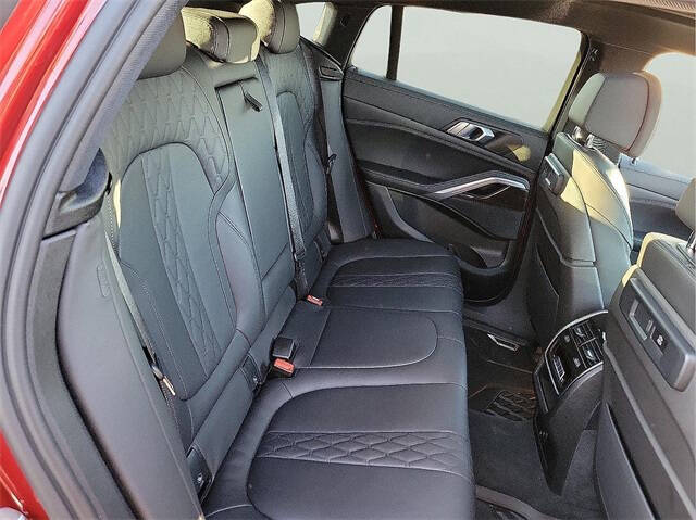 2023 BMW X6 xDrive40i