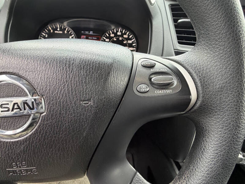 2018 Nissan Pathfinder S