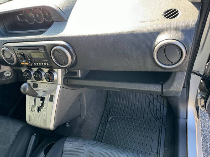 2012 Scion xB Base photo 7