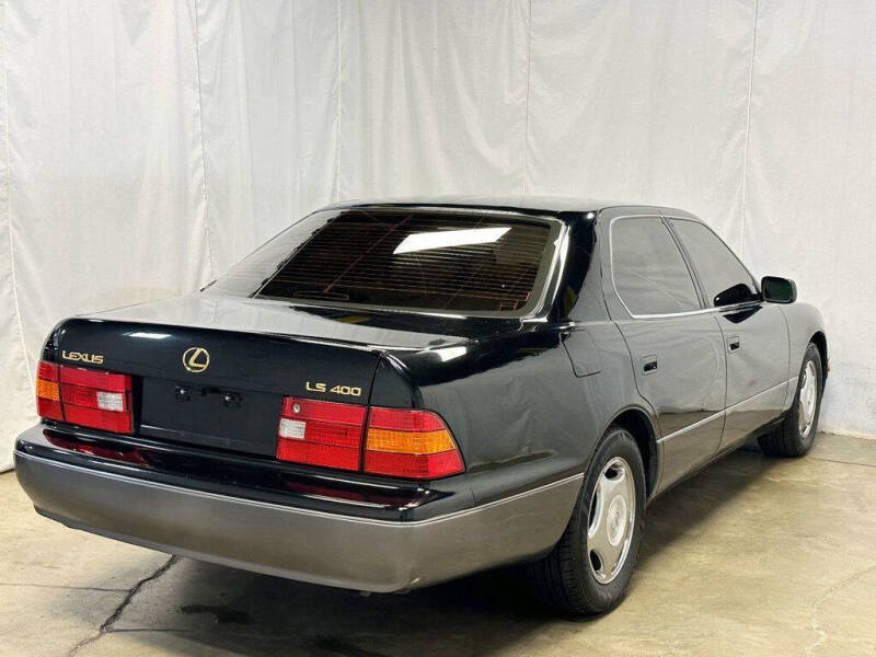 1999 Lexus LS 400