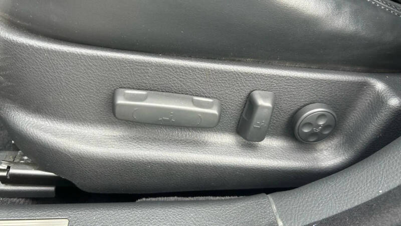 2012 Hyundai Genesis