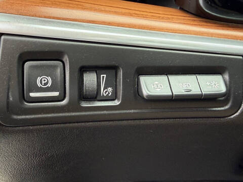 2017 Cadillac XT5 Platinum