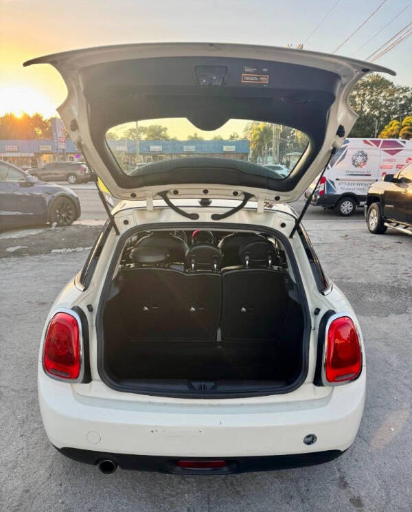 2016 MINI Hardtop 4 Door Cooper