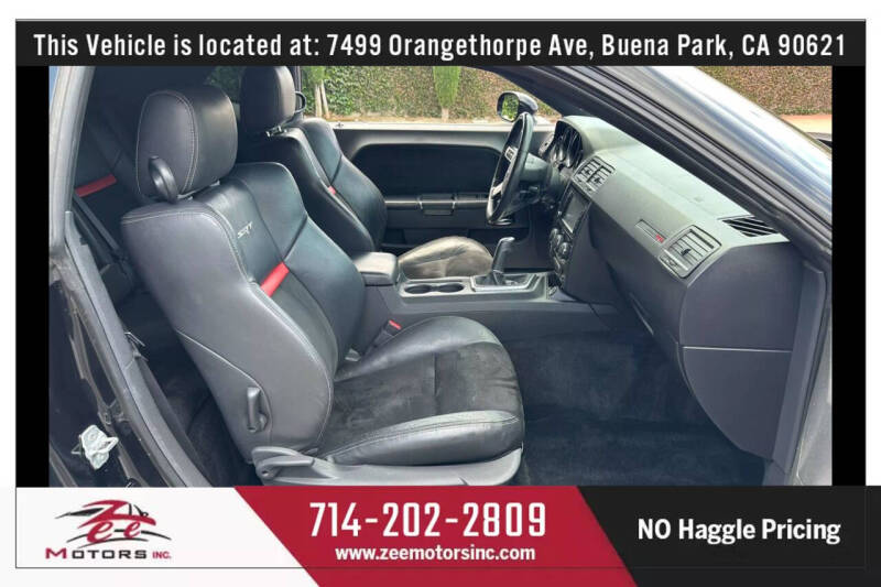 2010 Dodge Challenger SRT8