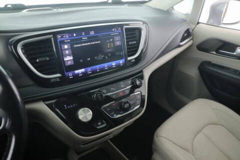 2021 Chrysler Pacifica Hybrid Touring L