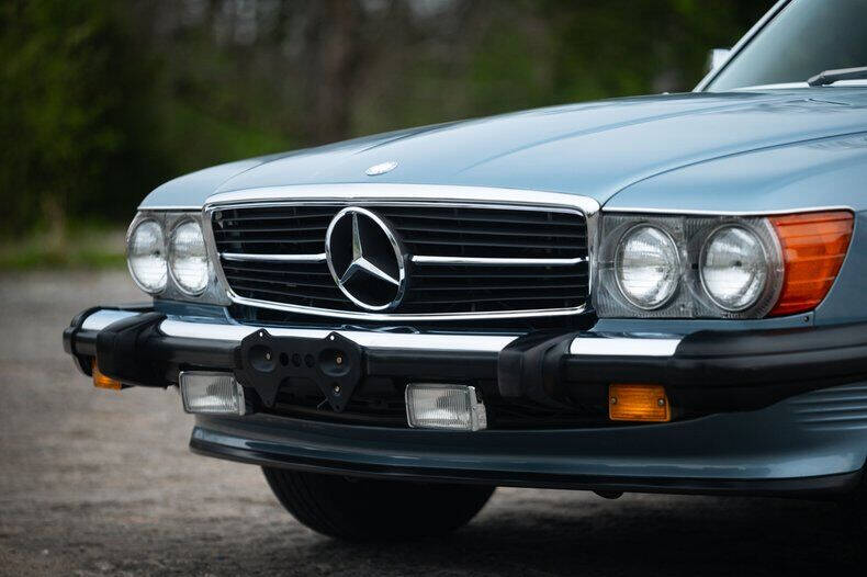 1986 Mercedes-Benz 560-Class 560 SL