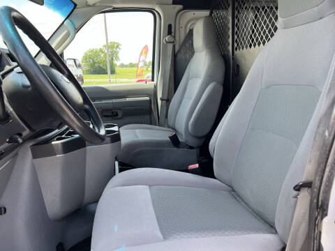 2013 Ford E-Series E-350 SD