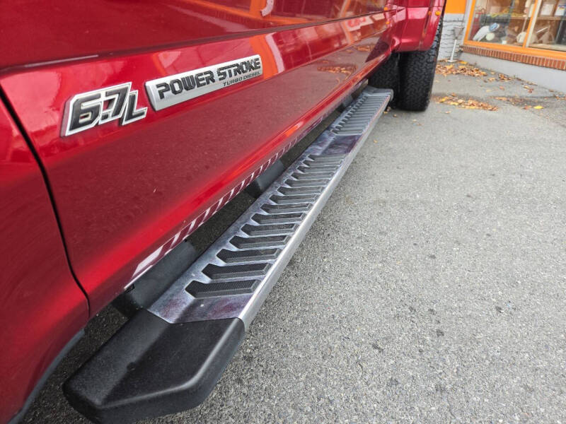 2017 Ford F-350 Super Duty Lariat