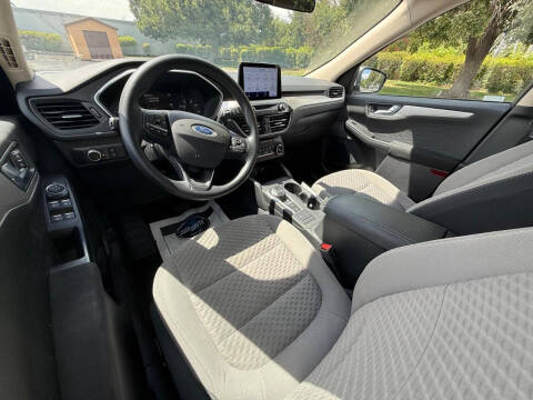 2020 Ford Escape SE