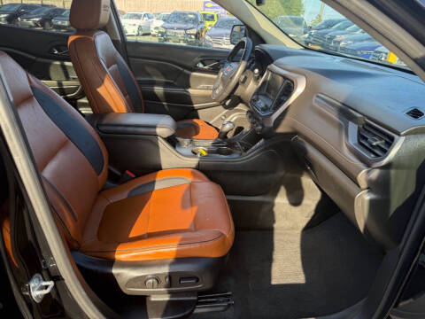 2017 GMC Acadia SLT-1