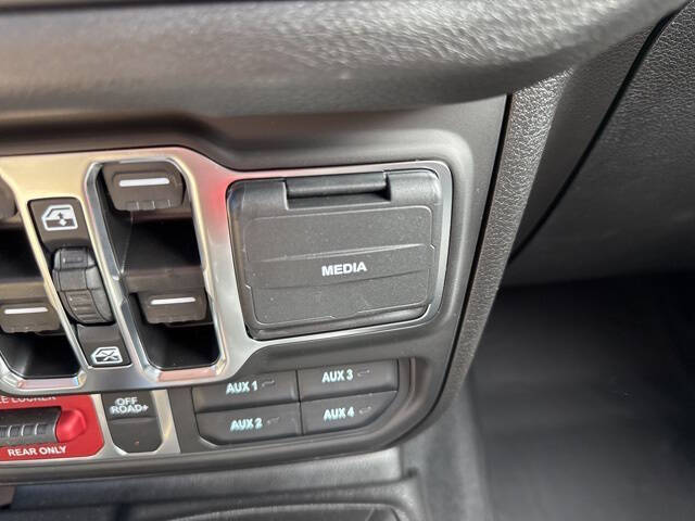 2025 Jeep Gladiator Willys