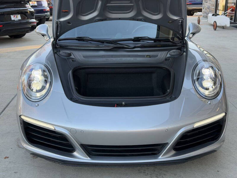 2017 Porsche 911 Carrera