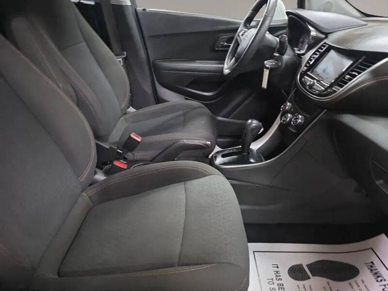 2022 Chevrolet Trax LS