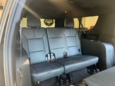 2021 Chevrolet Suburban RST