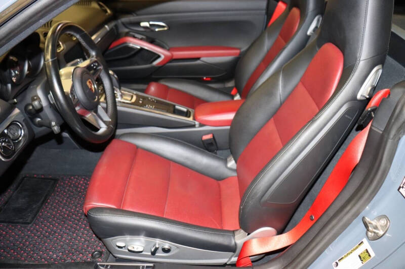 2018 Porsche 718 Cayman