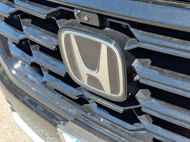Black 2025 Honda Pilot TrailSport AWD TrailSport 4dr SUV 10