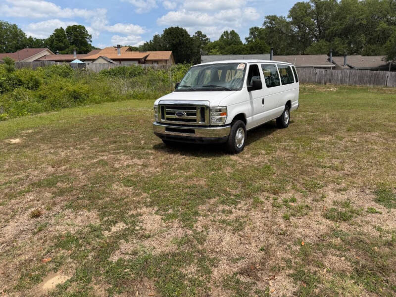 2013 Ford E-Series E-350 SD XLT