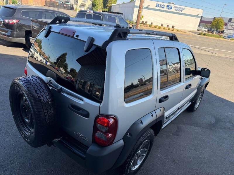 2005 Jeep Liberty Renegade