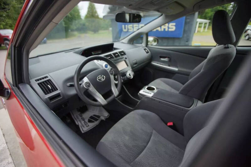 2012 Toyota Prius v