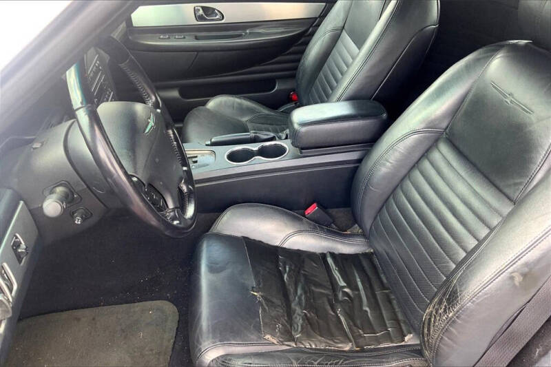 2003 Ford Thunderbird