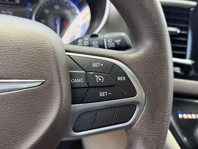 2017 Chrysler Pacifica Touring